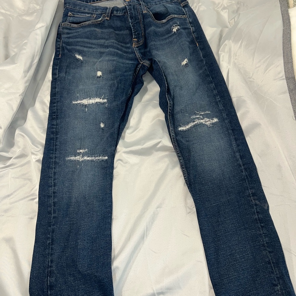 Men's Blue Distressed Jeans